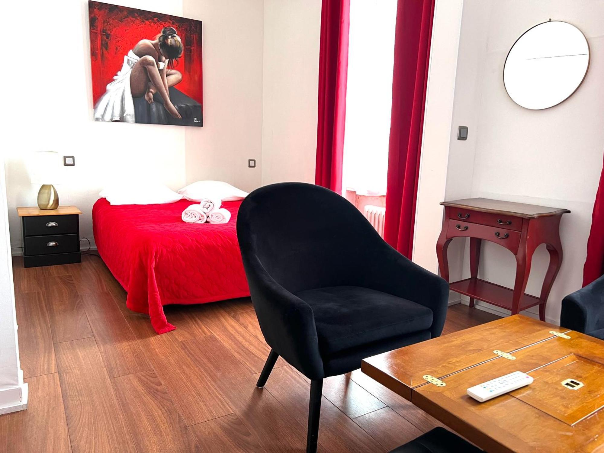שרבורג Hotel De La Gare מראה חיצוני תמונה
