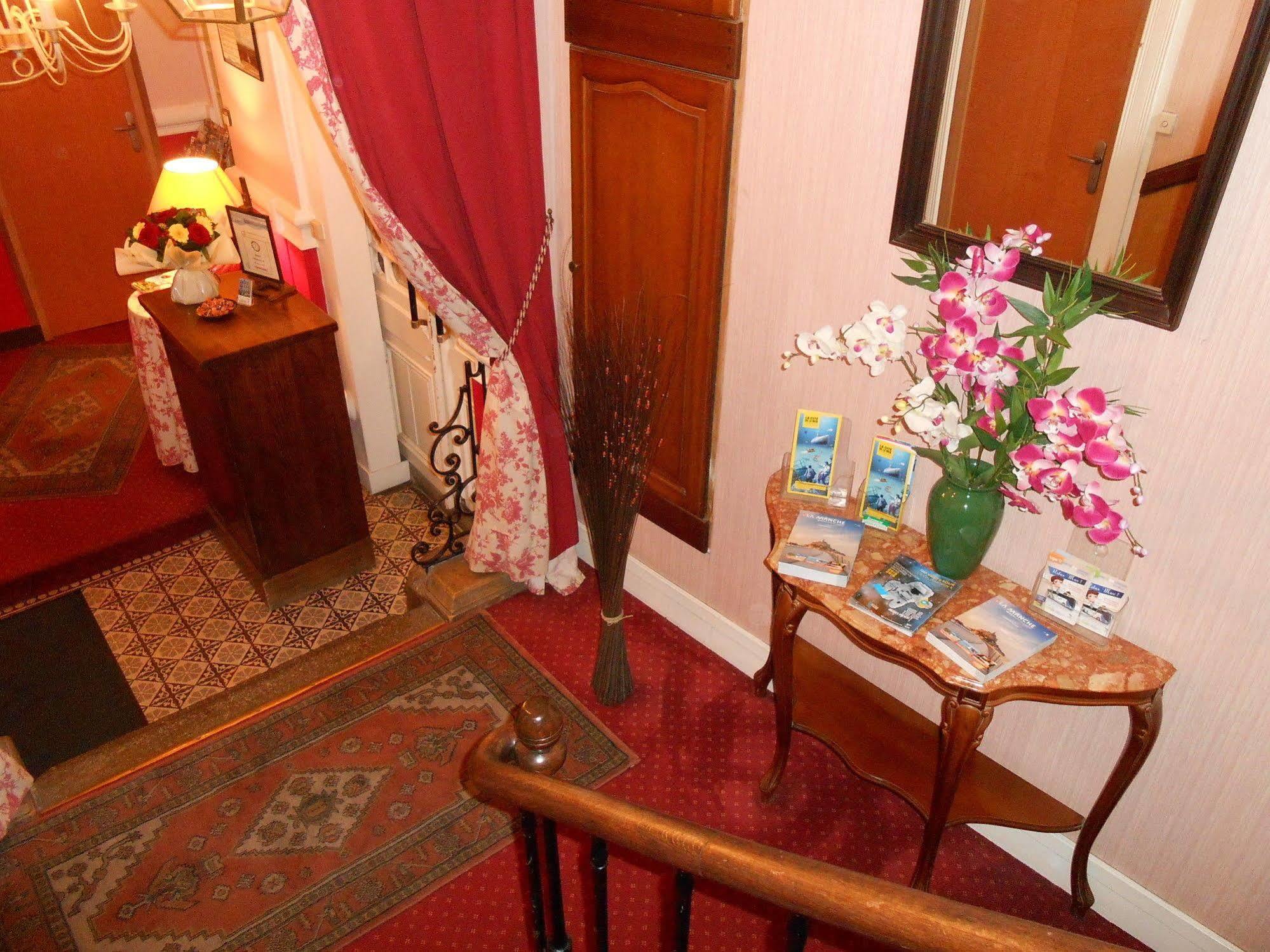 שרבורג Hotel De La Gare מראה חיצוני תמונה